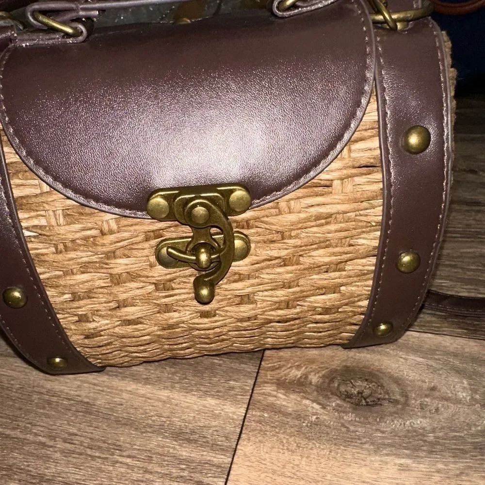 Womens Straw Handbag Shoulder Bag for Beach Travel and Everyday Use Dark Brown
